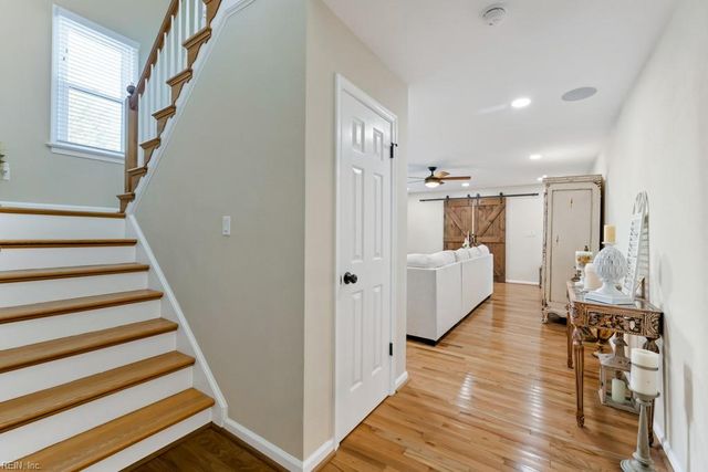 109 Edgeware CT, Chesapeake, VA 23322