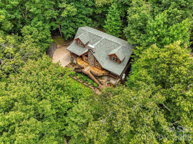 475 S Toe River Road, Burnsville, NC 28714