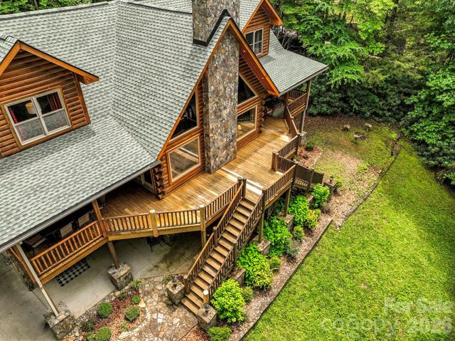 475 S Toe River Road, Burnsville, NC 28714
