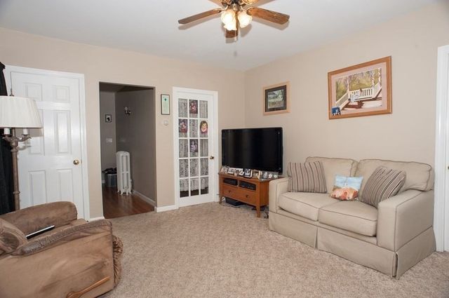 208-210 Church St, Northbridge, MA 01588