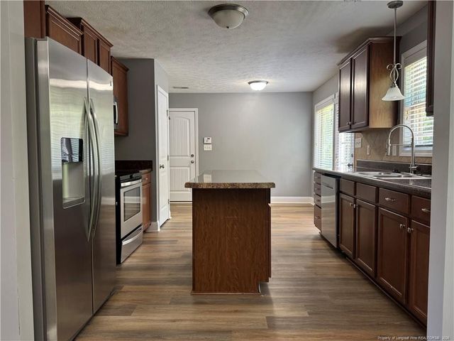 1129 Fairhaven Trail, Hope Mills, NC 28348