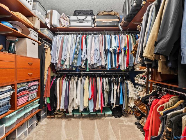 7201 Oldstone Drive SE, Owens Cross Roads, AL 35763