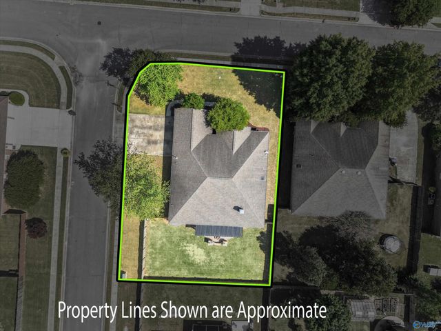 7201 Oldstone Drive SE, Owens Cross Roads, AL 35763