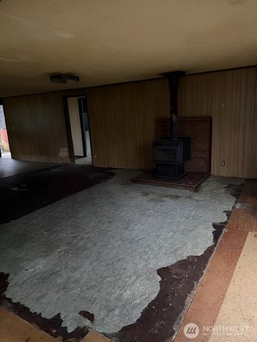 4 Kirkpatrick Road, Hoquiam, WA 98550