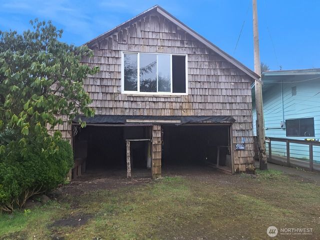 4 Kirkpatrick Road, Hoquiam, WA 98550