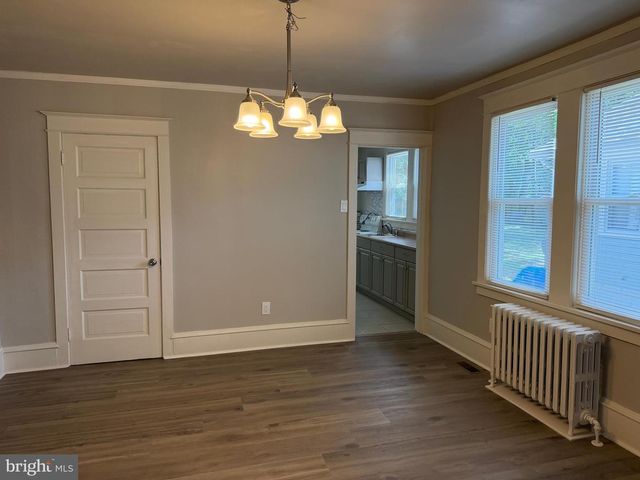 512 FARRAGUT AVE, Mays Landing, NJ 08330