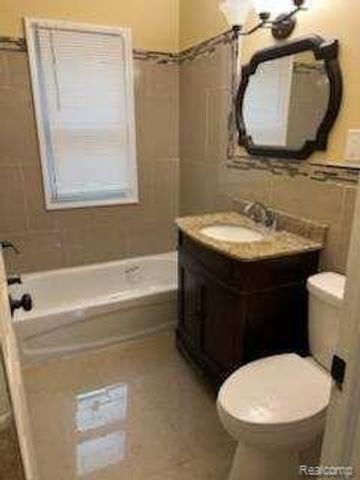 20088 Westphalia Street, Detroit, MI 48205