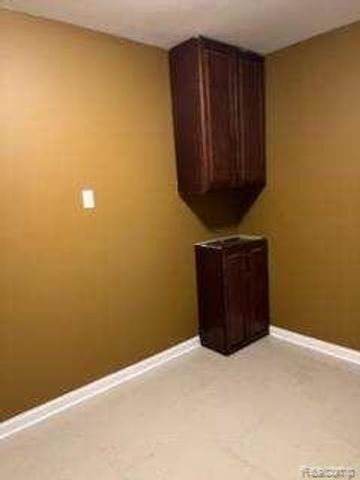 20088 Westphalia Street, Detroit, MI 48205