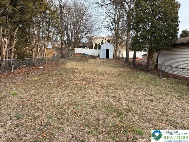 1233 Trapps Lane, Salisbury Twp, PA 18103