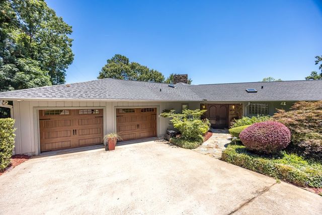 5 Odom Drive, Hamilton, GA 31811