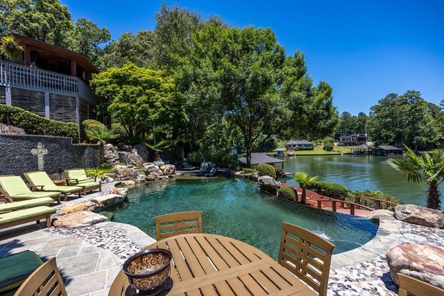 5 Odom Drive, Hamilton, GA 31811