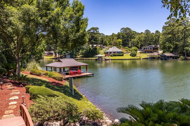 5 Odom Drive, Hamilton, GA 31811