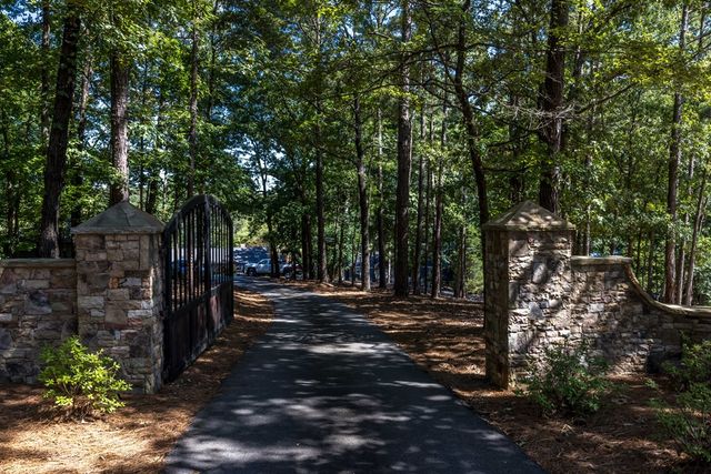 5 Odom Drive, Hamilton, GA 31811