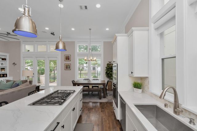 1716 Upland Lakes, Houston, TX 77043