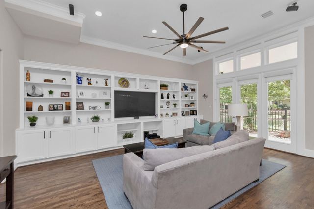 1716 Upland Lakes, Houston, TX 77043