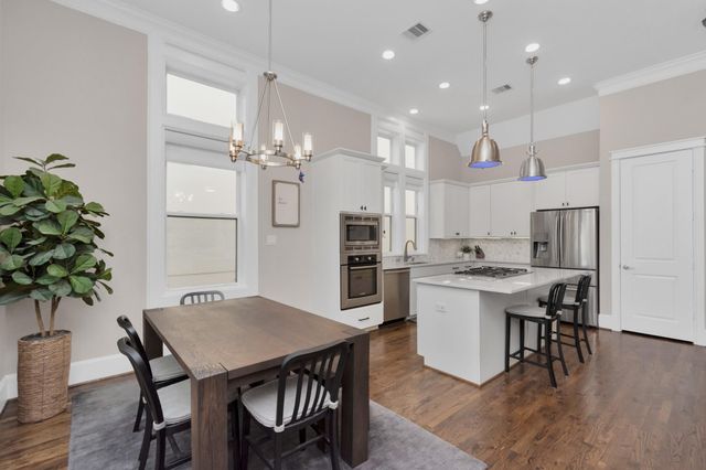 1716 Upland Lakes, Houston, TX 77043