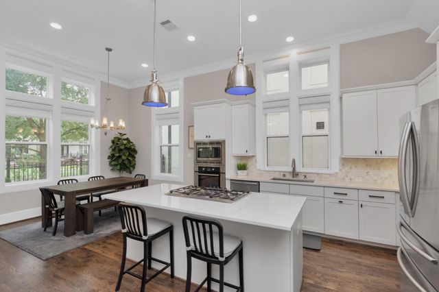 1716 Upland Lakes, Houston, TX 77043