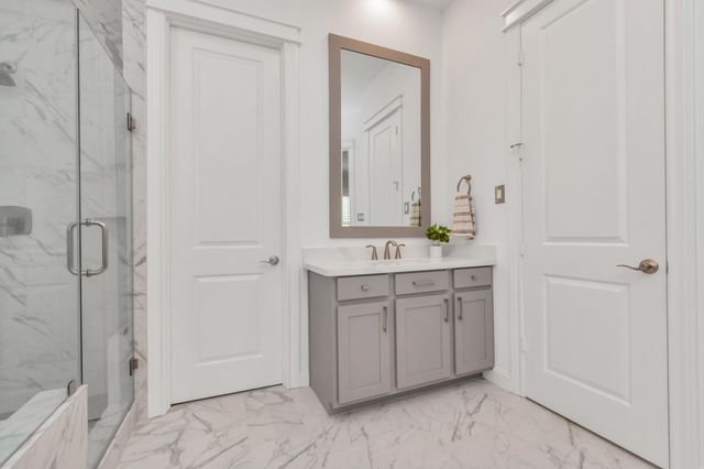 1716 Upland Lakes, Houston, TX 77043