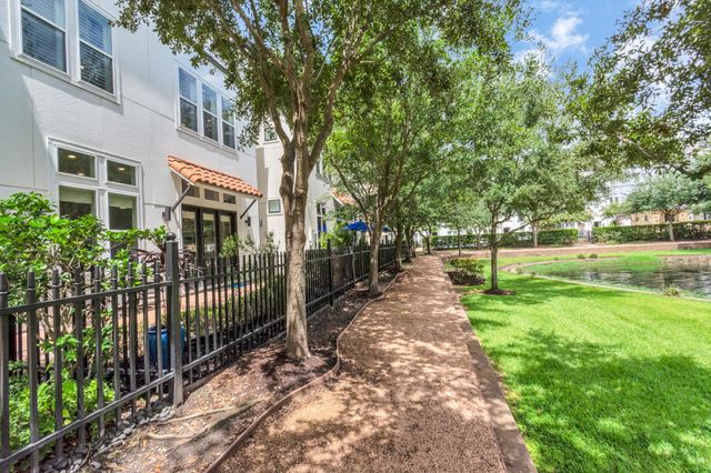 1716 Upland Lakes, Houston, TX 77043