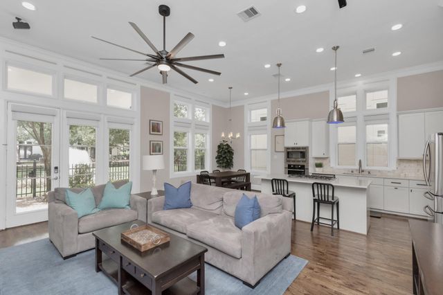 1716 Upland Lakes, Houston, TX 77043