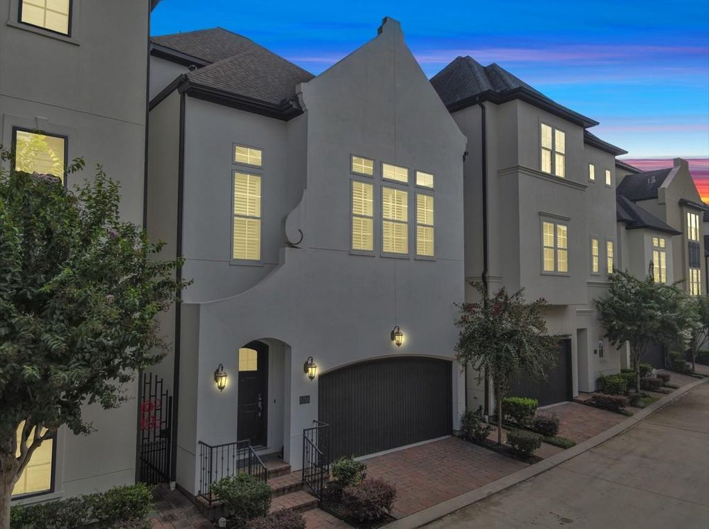 1716 Upland Lakes, Houston, TX 77043