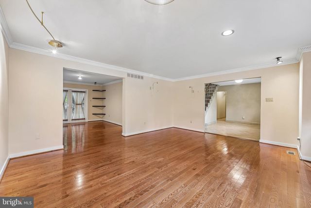 21 TEAK CT, Cherry Hill, NJ 08003