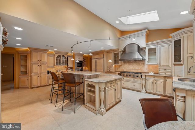 21 TEAK CT, Cherry Hill, NJ 08003