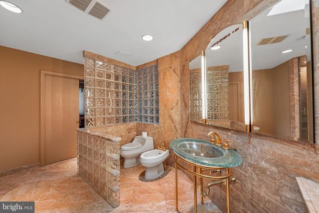 21 TEAK CT, Cherry Hill, NJ 08003