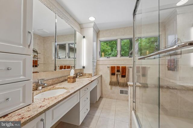21 TEAK CT, Cherry Hill, NJ 08003