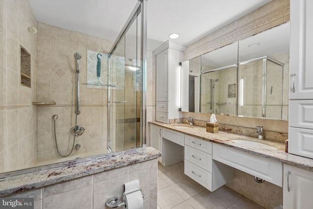 21 TEAK CT, Cherry Hill, NJ 08003