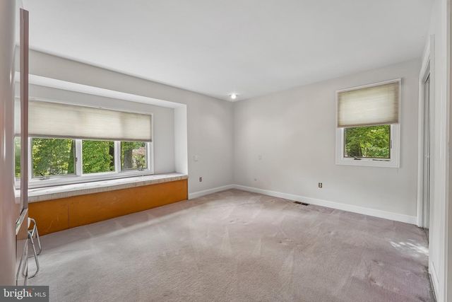 21 TEAK CT, Cherry Hill, NJ 08003