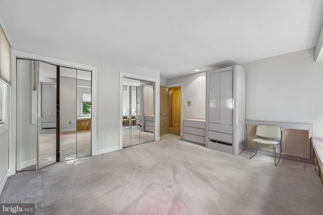 21 TEAK CT, Cherry Hill, NJ 08003