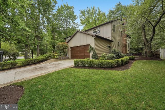 21 TEAK CT, Cherry Hill, NJ 08003