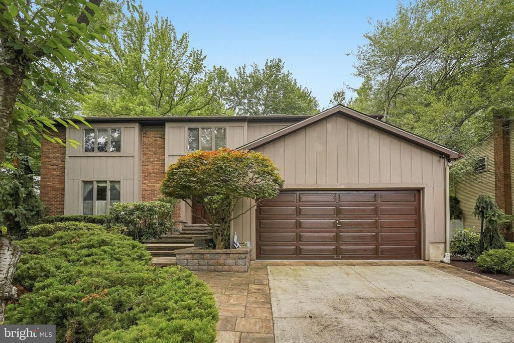 21 TEAK CT, Cherry Hill, NJ 08003