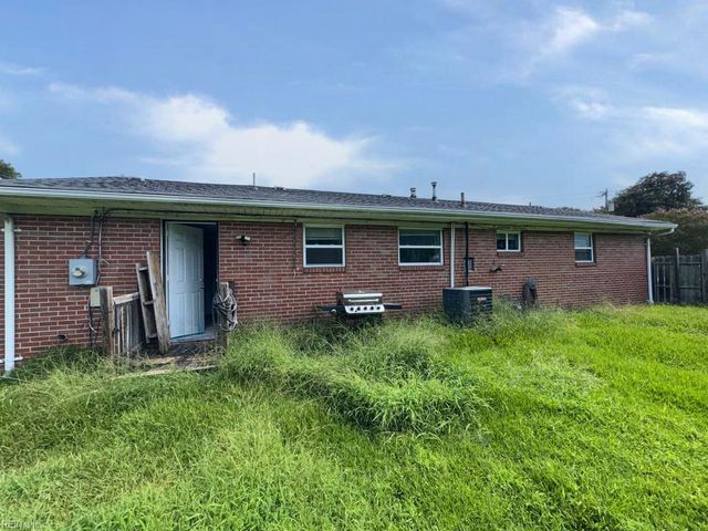 4100 Neptune CT, Chesapeake, VA 23325