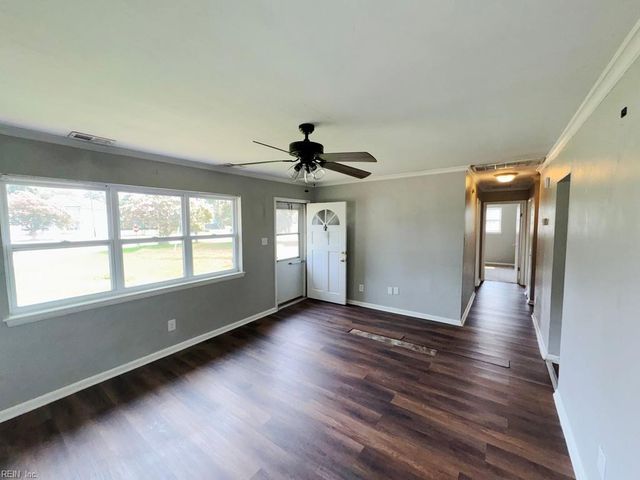 4100 Neptune CT, Chesapeake, VA 23325