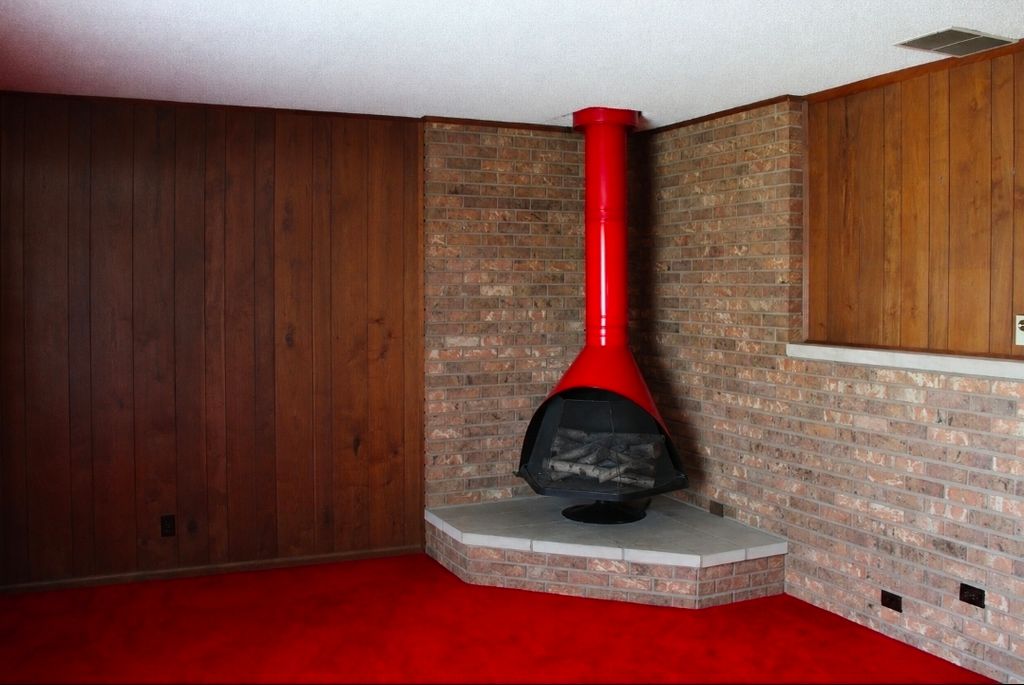 Image 15 of property listing at 13997 N Tolle Lane, Mt Vernon, IL 62864