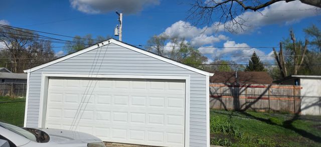 522 S SUMNER Avenue, Aurora, IL 60505