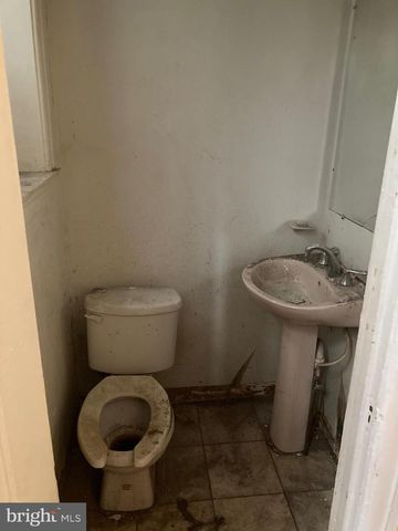 5917 OLD YORK RD, Philadelphia, PA 19141