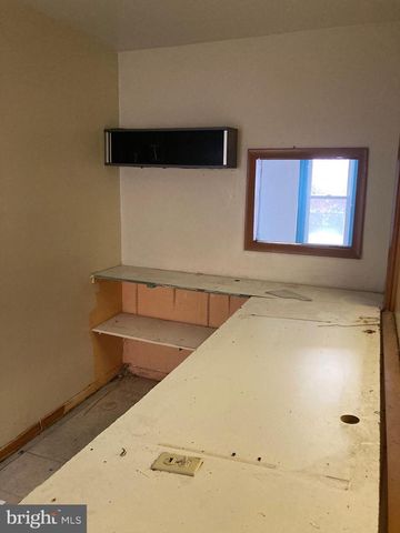 5917 OLD YORK RD, Philadelphia, PA 19141