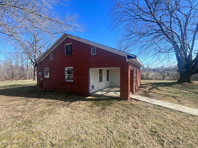 304 KY 3276, Waynesburg, KY 40489