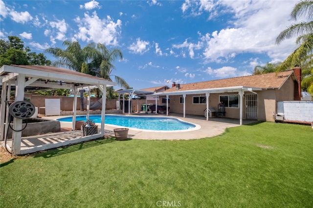 1002 Aspen St., Corona, CA 92879