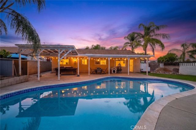 1002 Aspen St., Corona, CA 92879