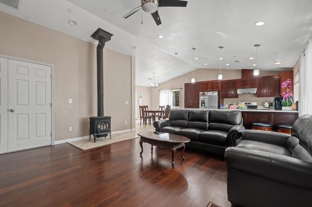 12900 New York Ranch Rd, Jackson, CA 95642