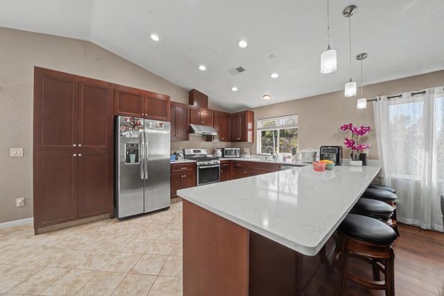 12900 New York Ranch Rd, Jackson, CA 95642