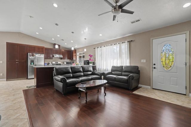 12900 New York Ranch Rd, Jackson, CA 95642