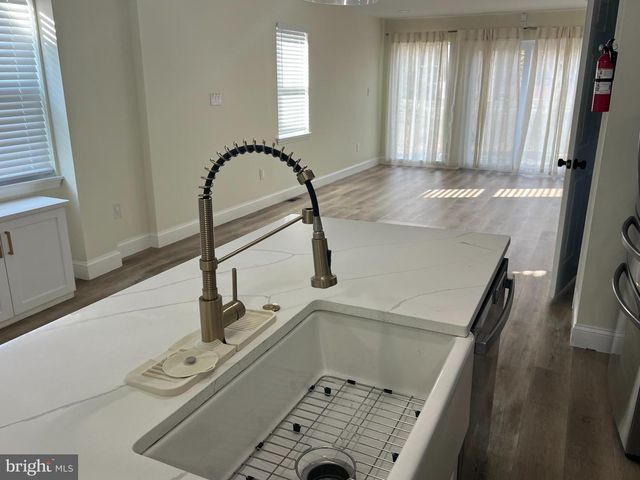 200 PENN ST, Riverton, NJ 08077