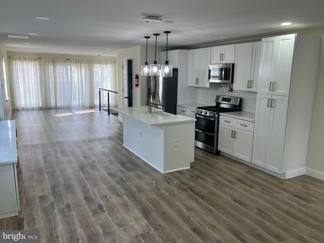 200 PENN ST, Riverton, NJ 08077