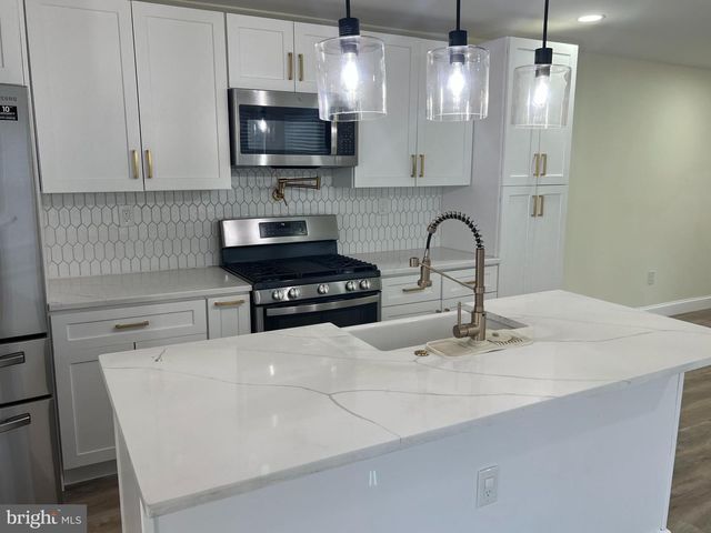 200 PENN ST, Riverton, NJ 08077