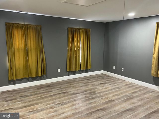 200 PENN ST, Riverton, NJ 08077